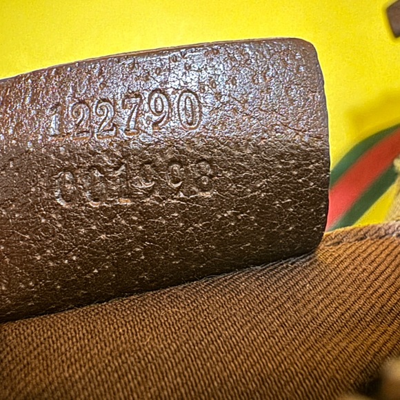 Gucci Vintage Sherry line Beige Monogram Shoulder Bag - Picture 5 of 16